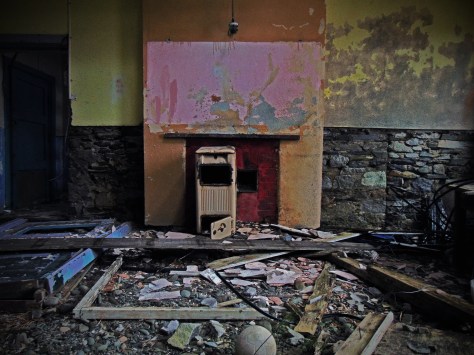 scoil-an-cneagain-co-mayo-1945-stove