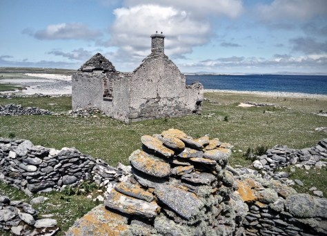 Inishkea Islanders outside the school house