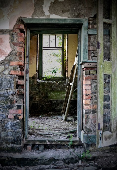 Rathmullan National School, Co. Sligo - crumbling doorway 